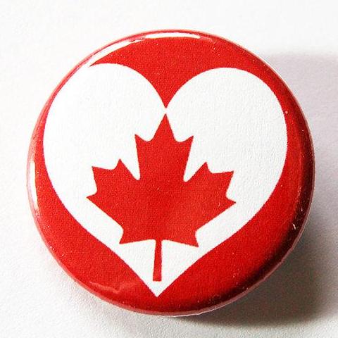 Love Canada Pin - Kelly's Handmade