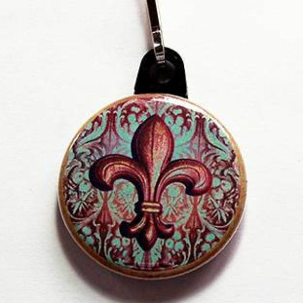 Fleur de lis Zipper Pull in Brown - Kelly's Handmade