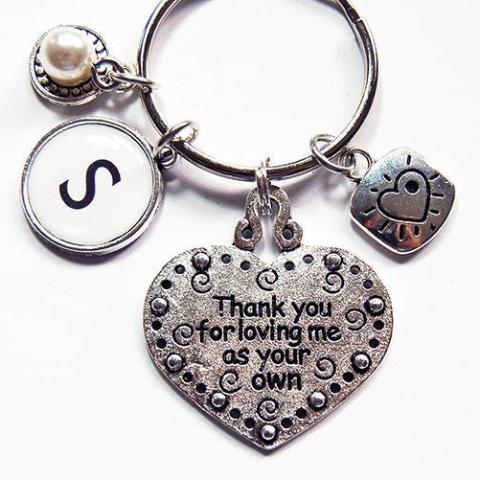 Stepmom Heart Monogram Keychain - Kelly's Handmade