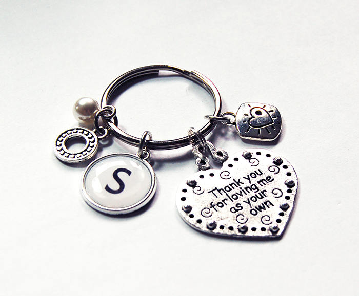 Stepmom Heart Monogram Keychain - Kelly's Handmade