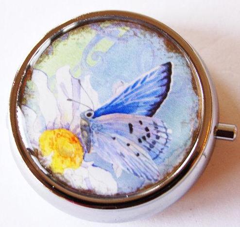 Butterfly & Daisy Round Pill Case - Kelly's Handmade